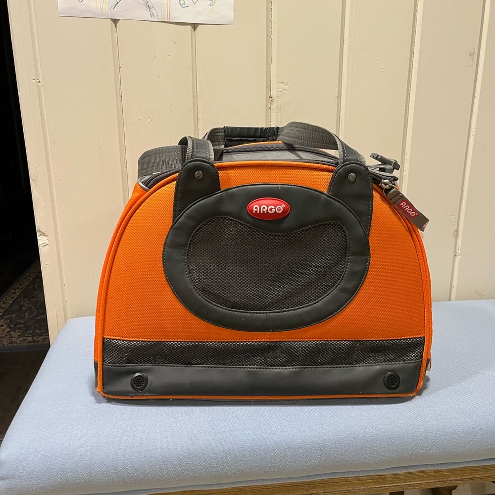 Argo orange dog carrier